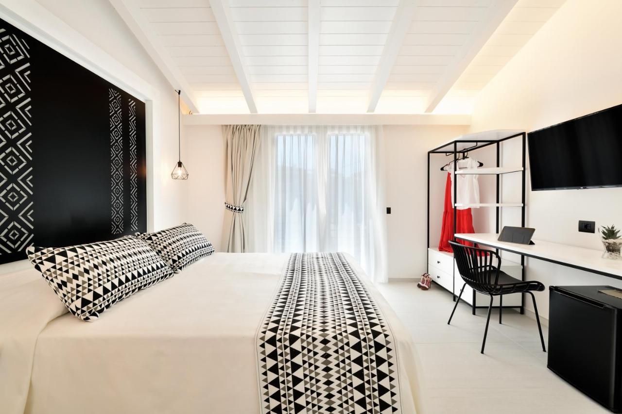 Cara A Bentu - Charming Rooms Тортолі Екстер'єр фото