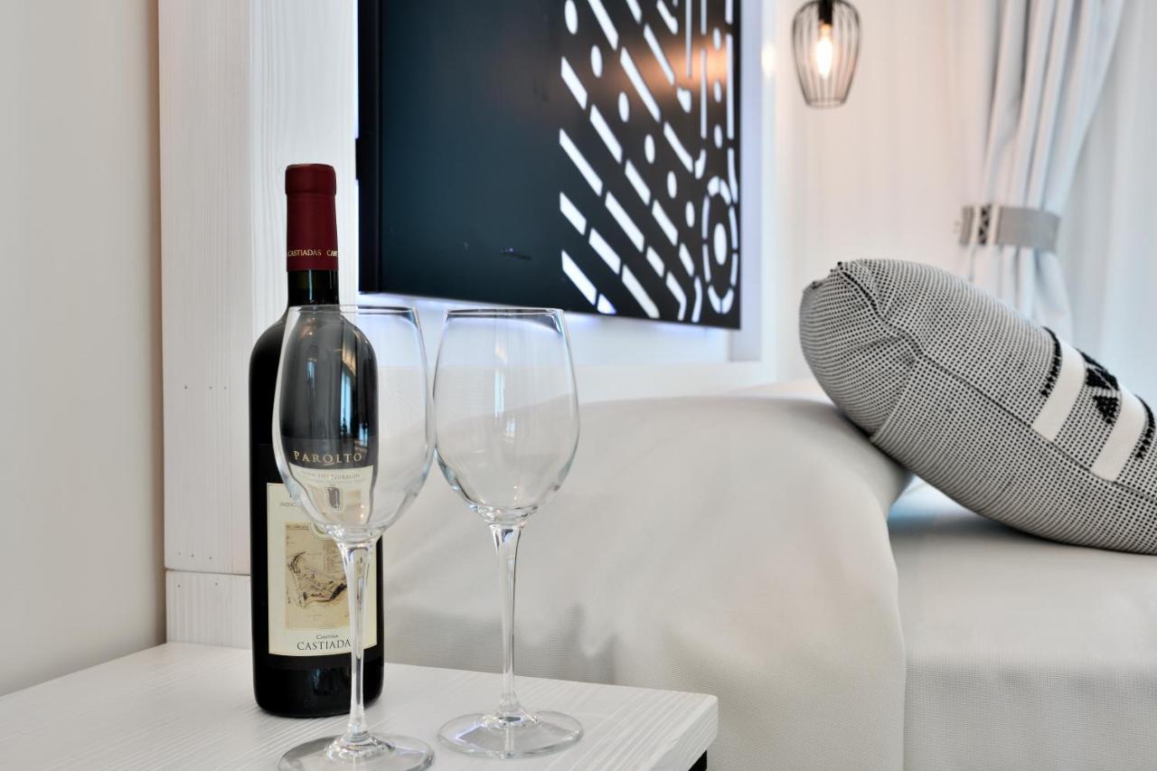 Cara A Bentu - Charming Rooms Тортолі Екстер'єр фото