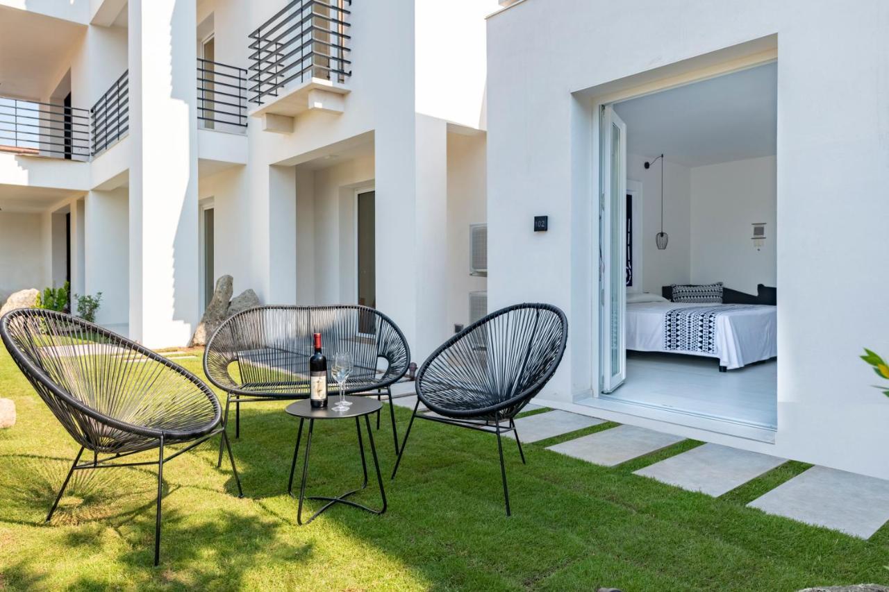 Cara A Bentu - Charming Rooms Тортолі Екстер'єр фото
